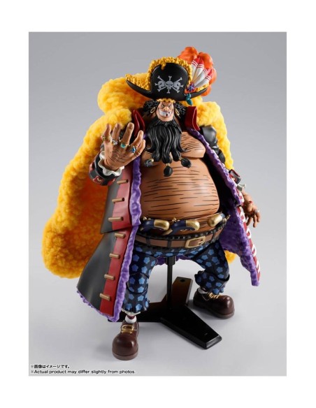 MARSHALL D. TEACH FOUR EMPERORS - ONE PIECE SH FIGUARTS